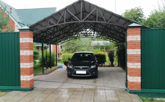 Навесы из металлочерепицы от компании «Альбатрос» пример