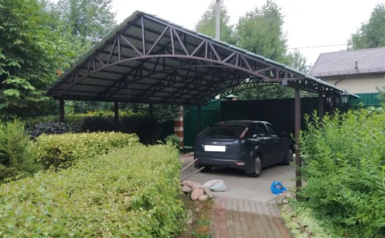 Навесы из металлочерепицы от компании «Альбатрос» фото