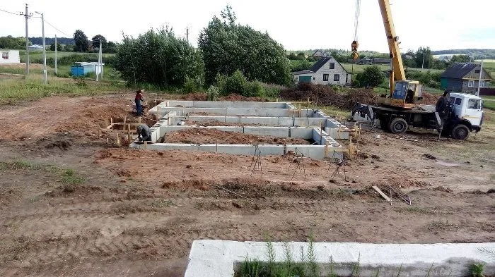 Фундамент из блоков ФБС от компании «Альбатрос» выполненная работа