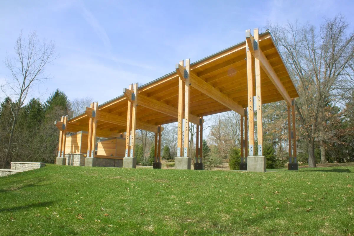 Навесы из дерева от компании «Альбатрос» в Краснодаре