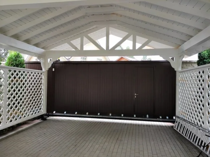 Навесы из дерева от компании «Альбатрос» пример