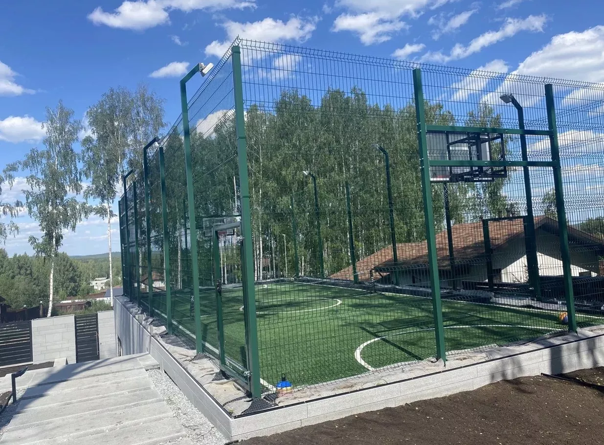Установка забора из 3D сетки от компании «Альбатрос» наша работа