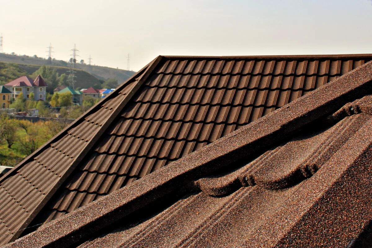 Монтаж композитной черепицы от компании «Альбатрос» в Краснодаре