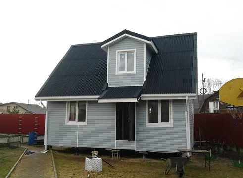 Монтаж кровли из ондулина от компании «Альбатрос» фото выполненных работ