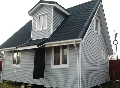 Монтаж кровли из ондулина от компании «Альбатрос» наша работа