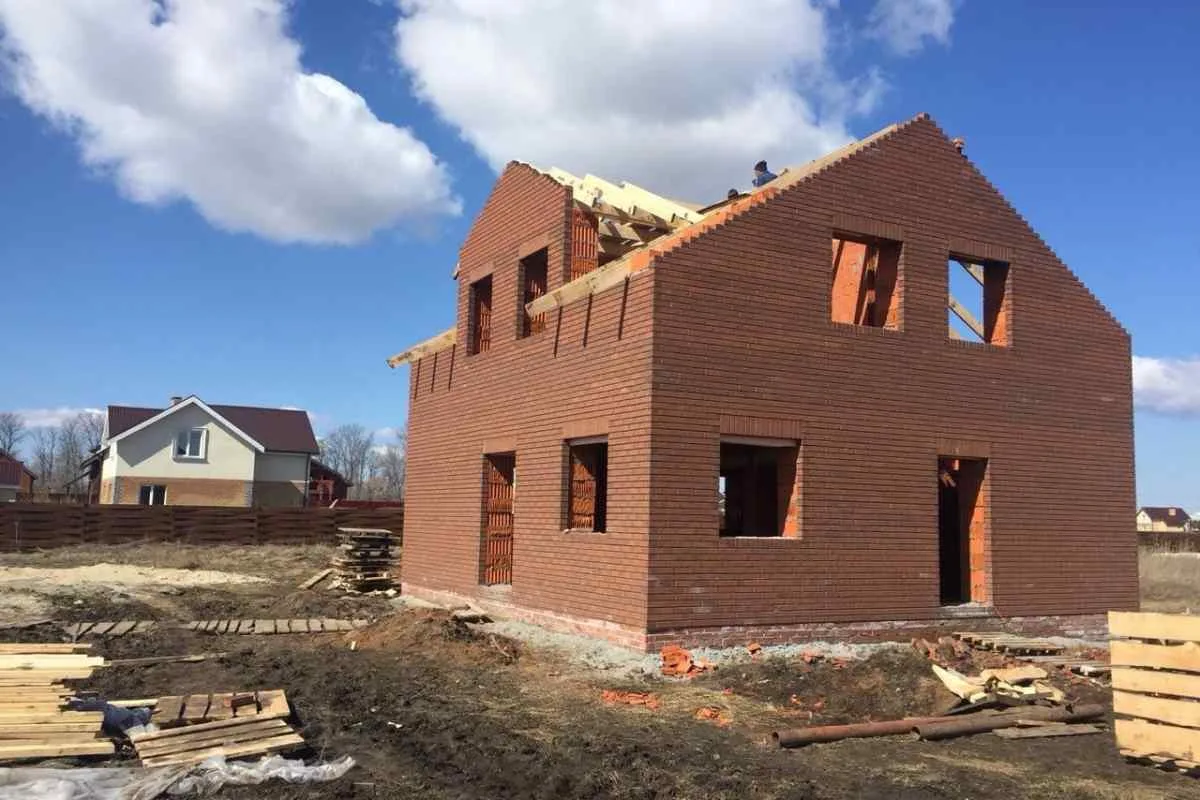 пережженного кирпича